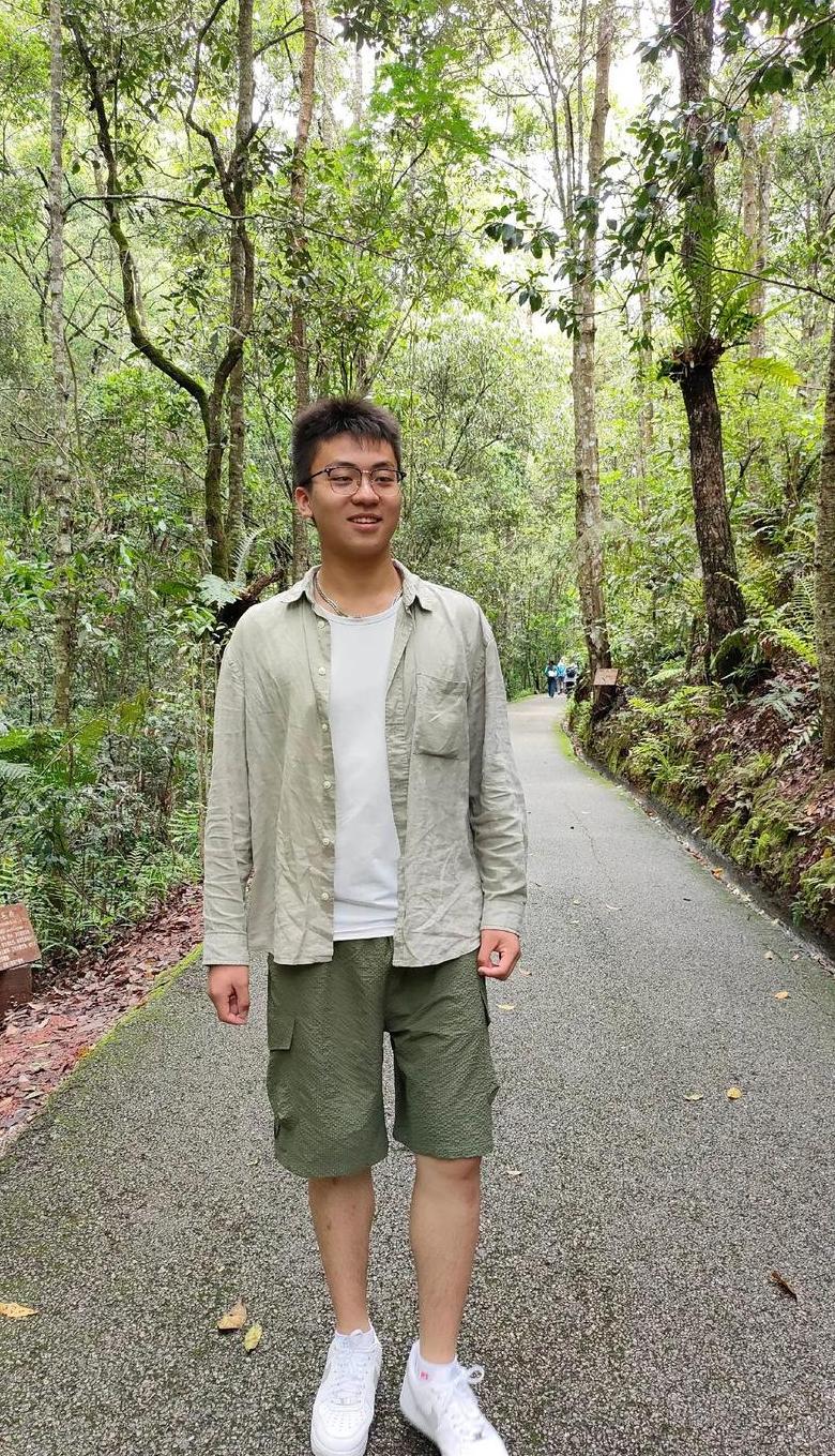 揭秘网恋真相：那些见光死的爱情故事